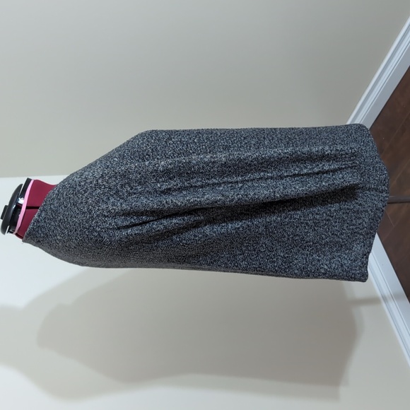 Philomena Petti| Black and White Long Sleeved Polyester - Picture 2 of 10